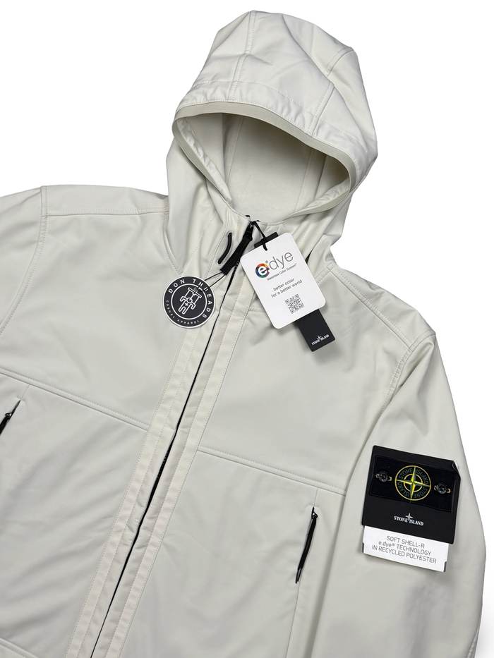 Stone Island Soft Shell-R e.dye Technology In Recycled Polyester